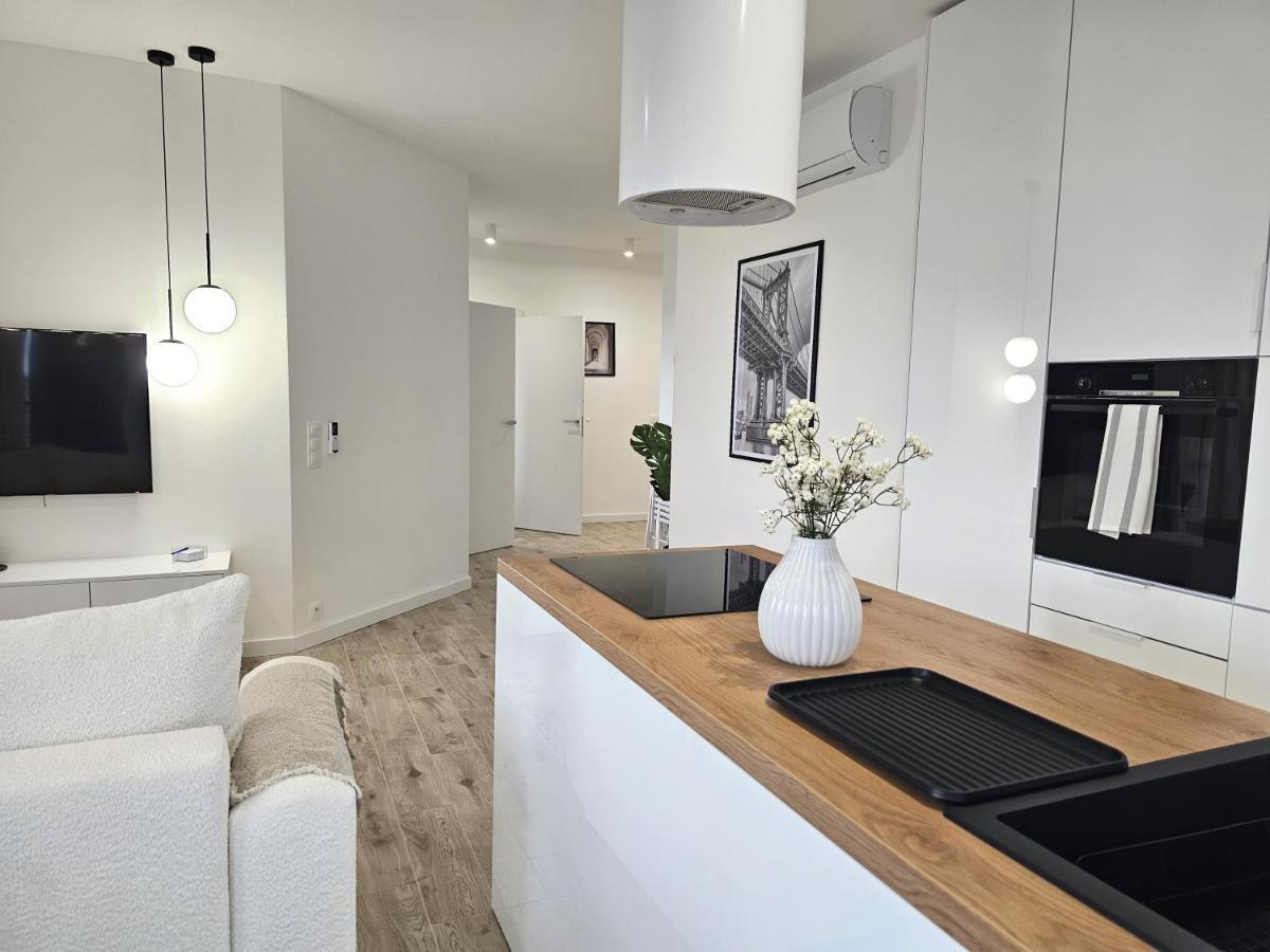 Urban Apartments Luxury Skyline Sokolska Towers 30A, 2 Free Garages, Gym & Sauna, Self Check-In Katowice Luaran gambar